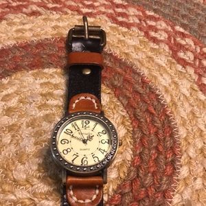 Varsales Quartz Black and brown watch with a new battery